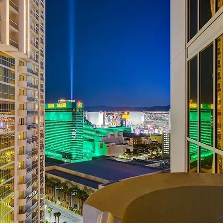 Mgm Signature-25-702 1Bedroom 2Bath Balcony Suite